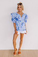 Load image into Gallery viewer, Dark Blue Floral Print Ruffled Bubble Sleeve Blouse
