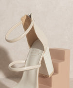 Load image into Gallery viewer, TAYLOR STRAPPY HEEL
