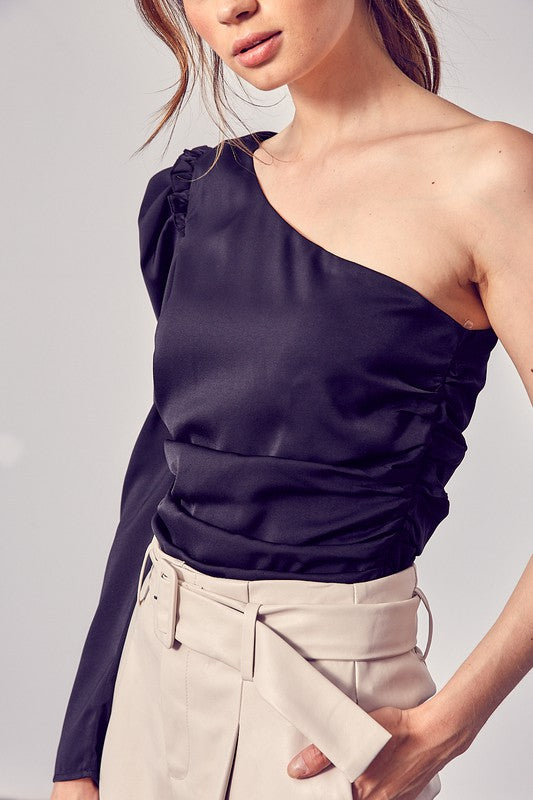 THE PAULA ONE SHOULDER TOP