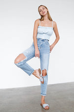 Load image into Gallery viewer, THE ALICIA HIGH WAIST BOYFRIEND JEAN
