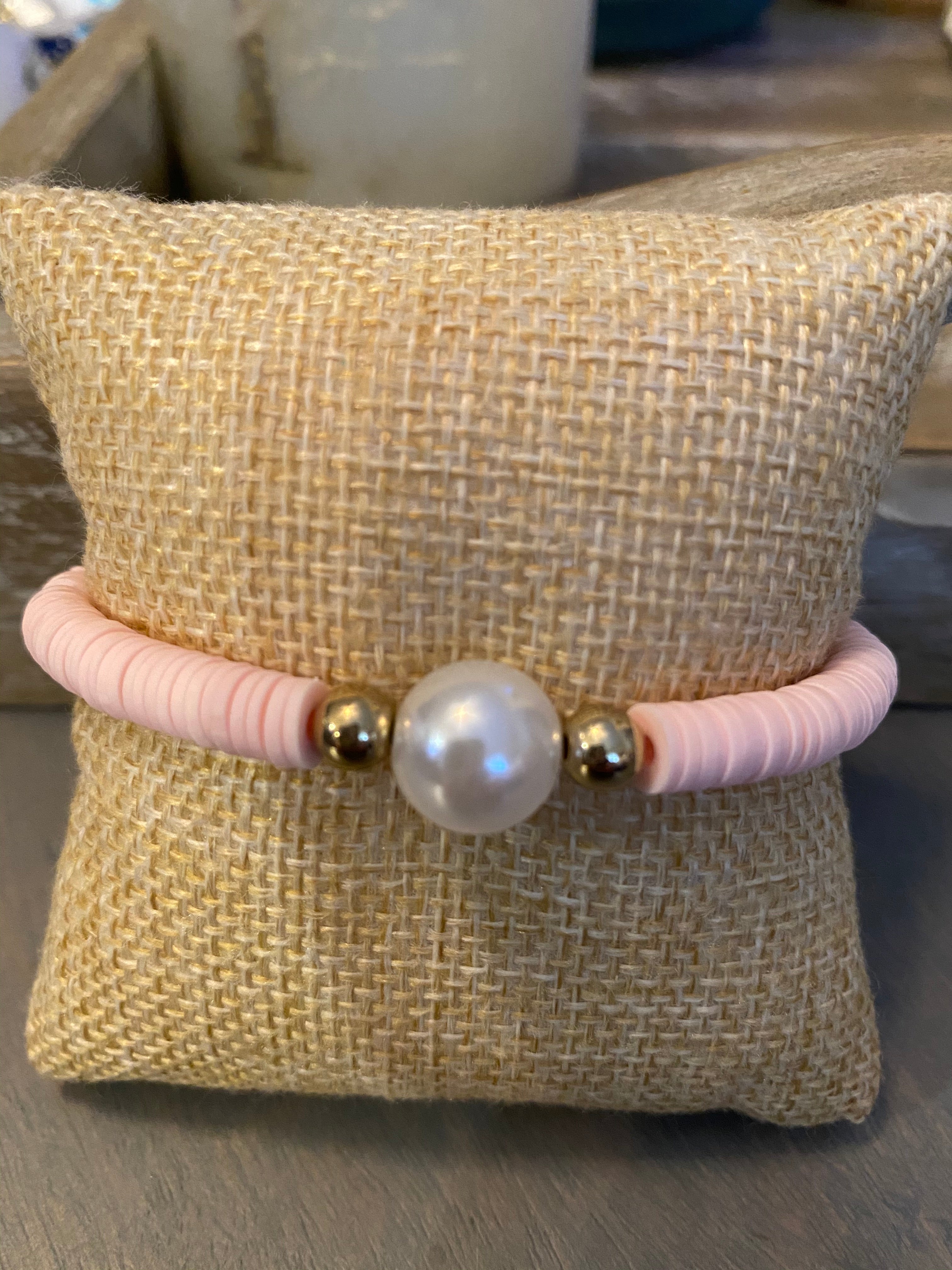 SINGLE PEARL SOLID BRACELET