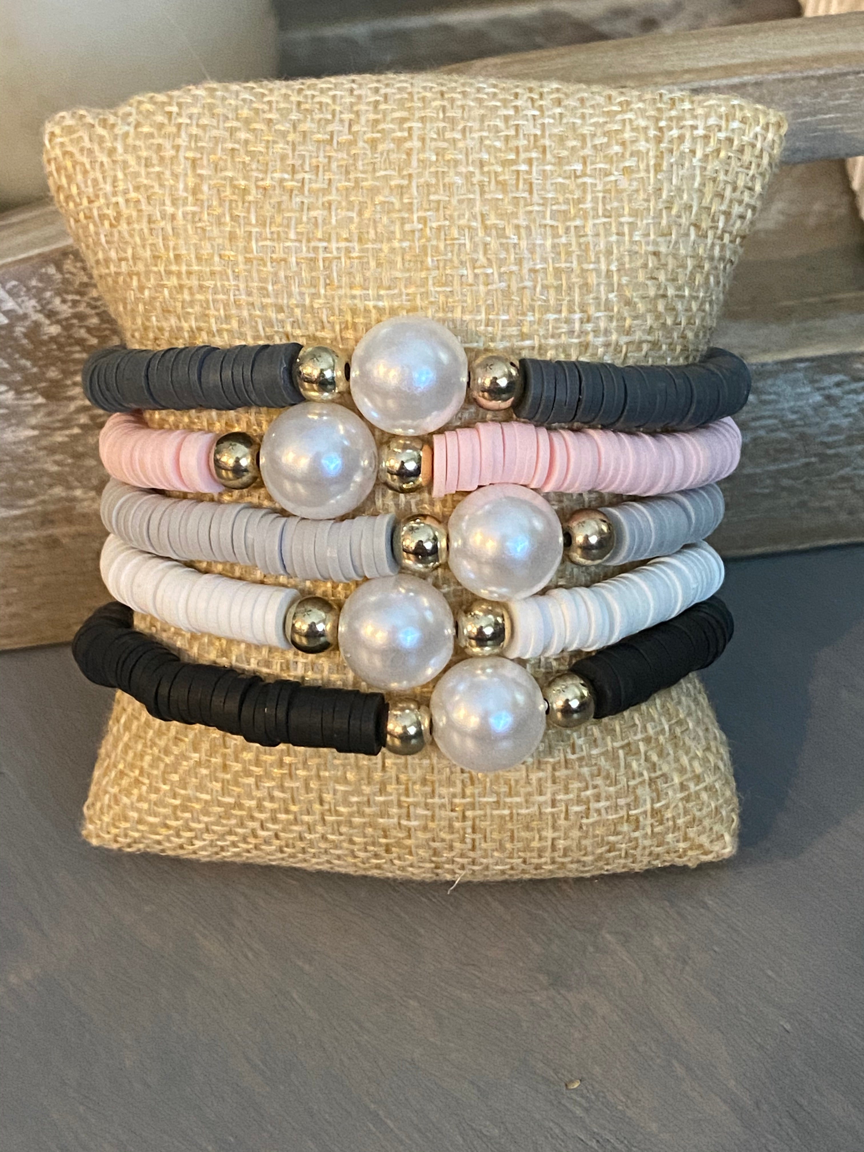 SINGLE PEARL SOLID BRACELET