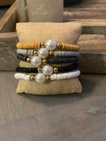 Load image into Gallery viewer, SINGLE PEARL SOLID BRACELET
